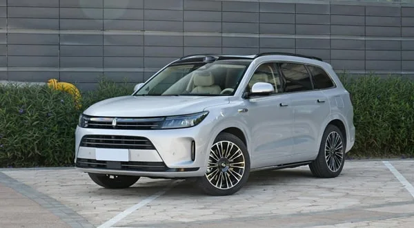 AITO M7