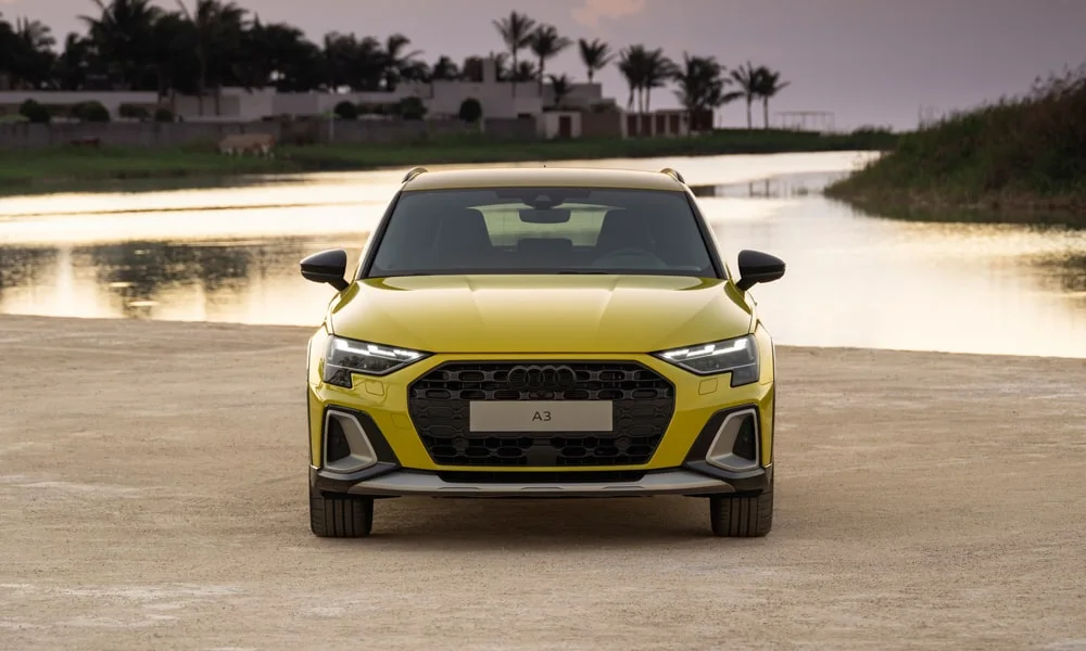 Audi A3 Allstreet (2024) — вид спереди, фото 2