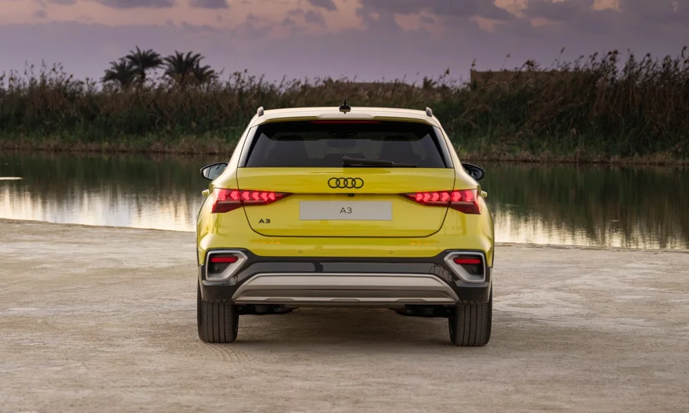 Audi A3 Allstreet (2024) — вид сзади, фото 2