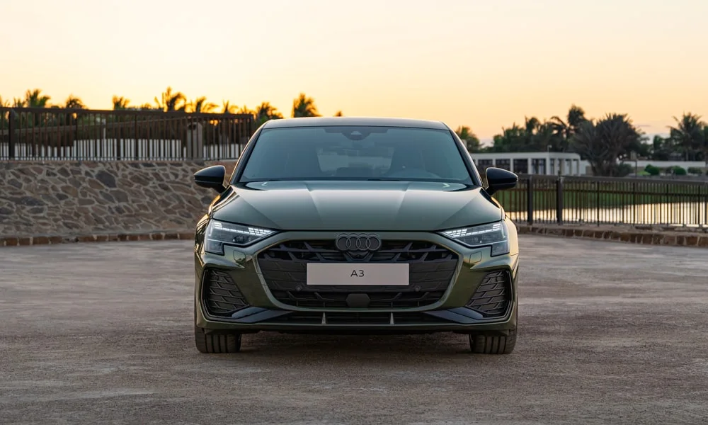 Audi A3 Sportback — вид спереди, фото 3