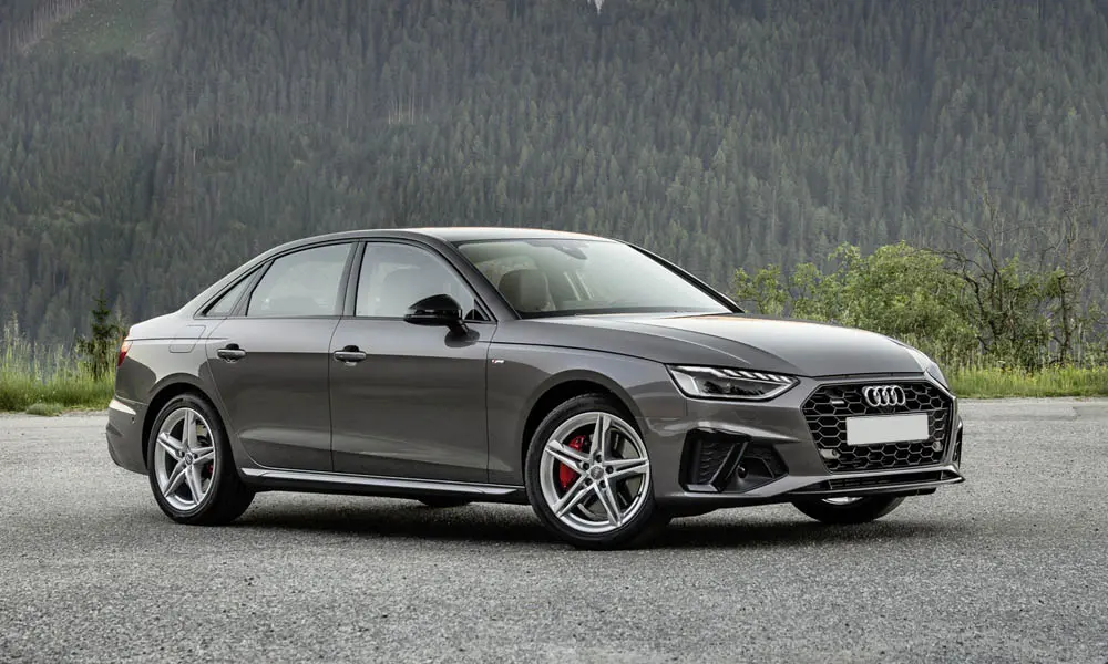 Audi A4 — вид спереди, фото 3