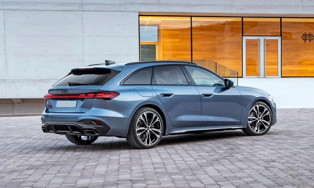 Audi A5 Avant (2024) — вид сзади, фото 2