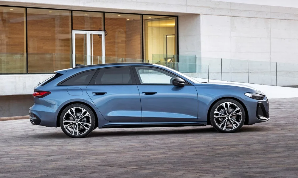 Audi A5 Avant (2024) — вид сбоку