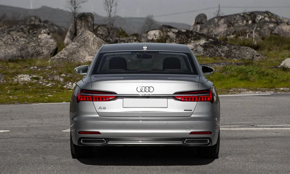 Audi A6 — вид сзади, фото 3