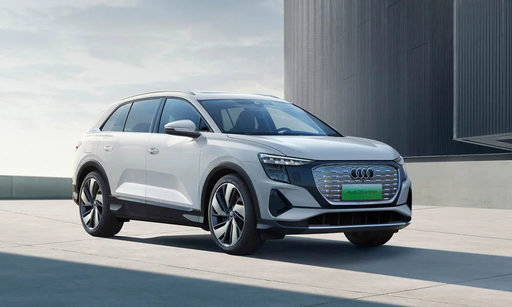 Audi Q5 e-tron (2024) — вид спереди