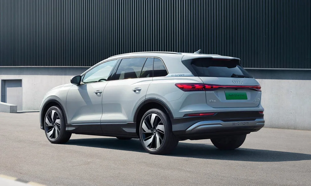 Audi Q5 e-tron (2024) — вид сзади