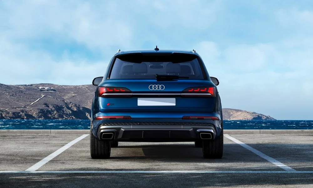 Audi Q7 (2024) — вид сзади, фото 2