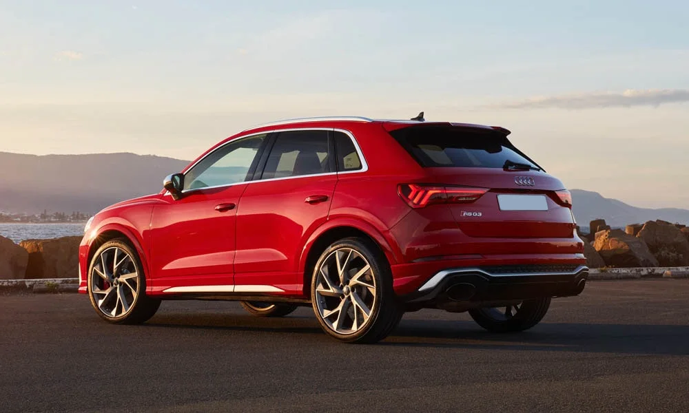 Audi RS Q3 (2024) — вид сзади, фото 2