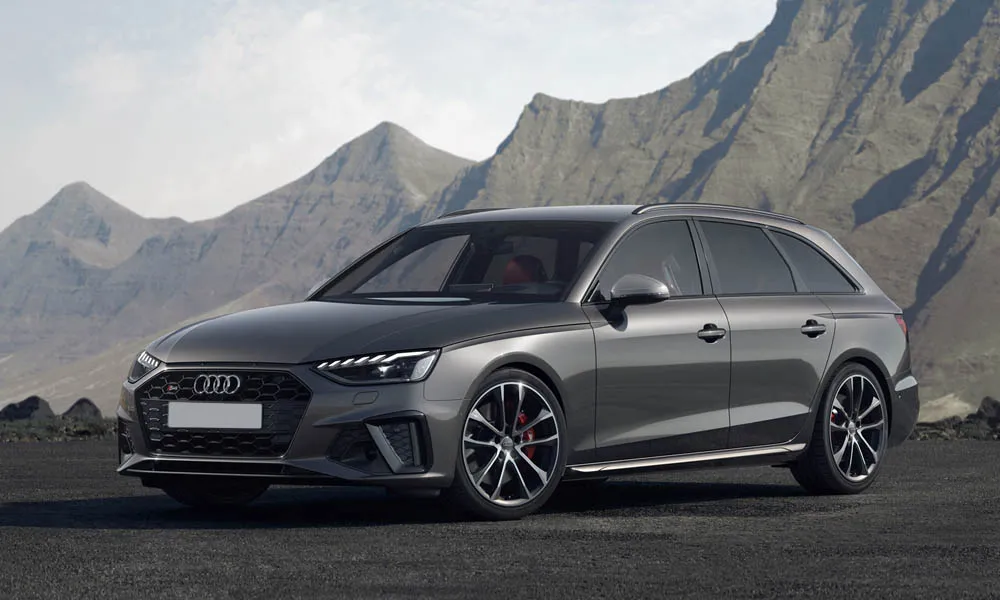 Фото Audi S4 — вид спереди, фото 19. Оптика, решётка и бампер — первое впечатление о модели. Дневные ходовые огни включаются автоматически с запуском Audi S4 — вид спереди, фото 19