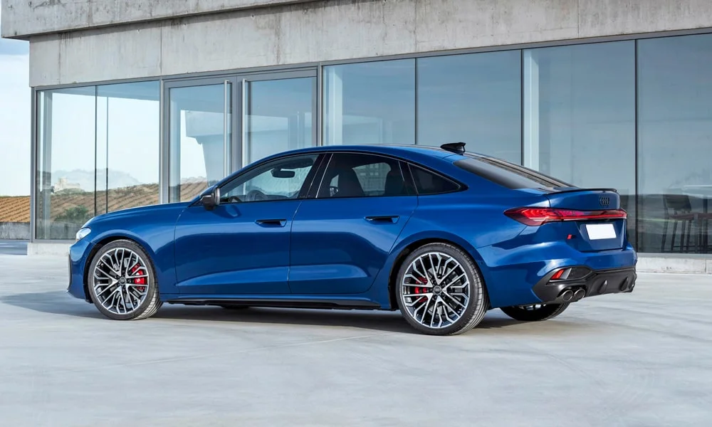 Audi S5 Sportback (2024) — вид сзади, фото 3