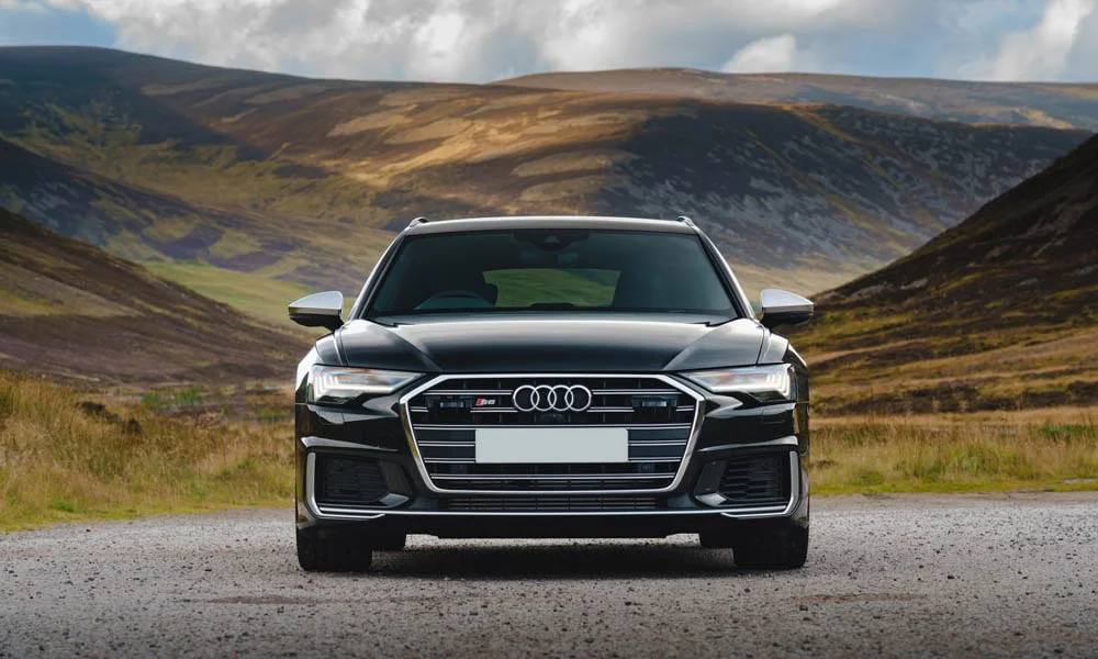 Audi S6 Avant (2024) — вид спереди