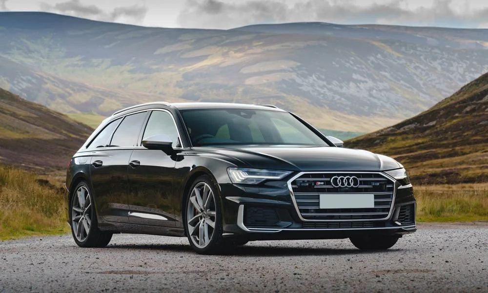 Audi S6 Avant (2024) — вид спереди, фото 2