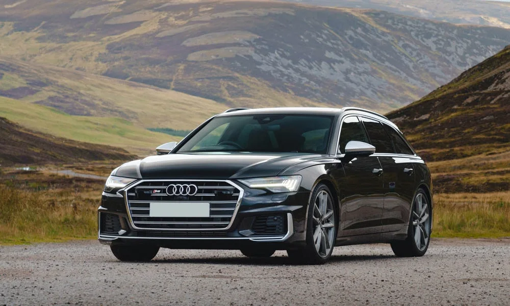 Audi S6 Avant (2024) — вид спереди, фото 3