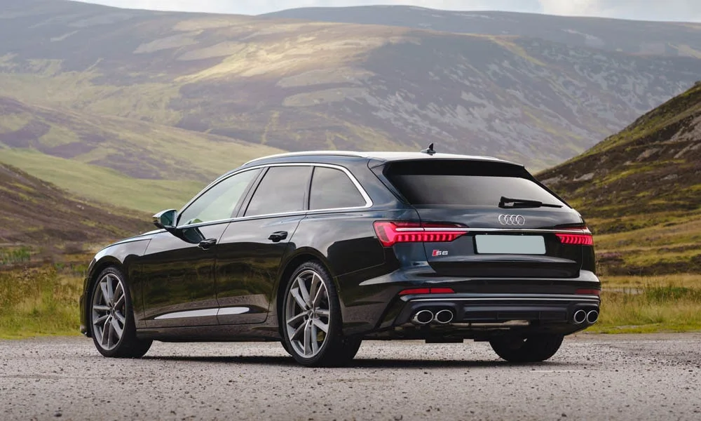 Audi S6 Avant (2024) — вид сзади, фото 2