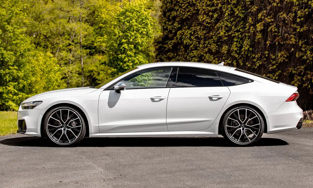 Audi S7 Sportback — вид сбоку