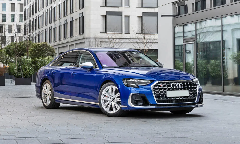 Audi S8