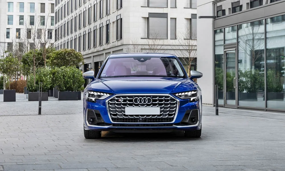 Audi S8