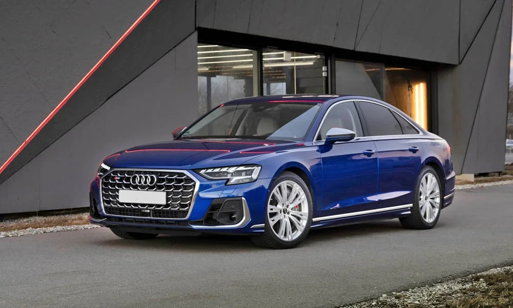 Audi S8