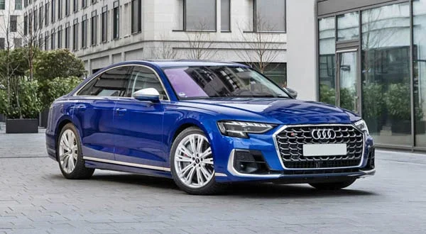 Audi S8