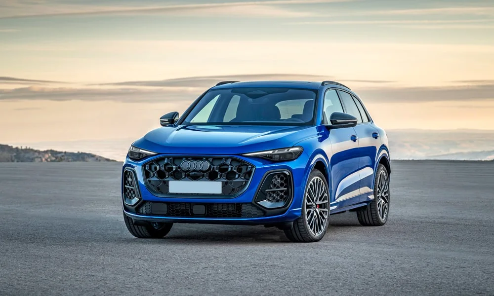 Audi SQ5 (2024) — вид спереди, фото 2