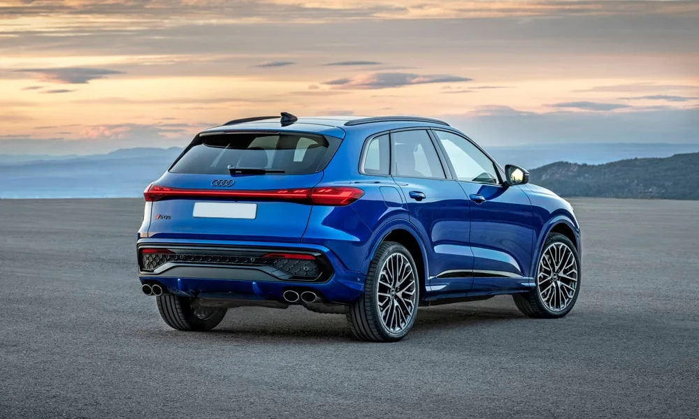 Audi SQ5 (2024) — вид сзади