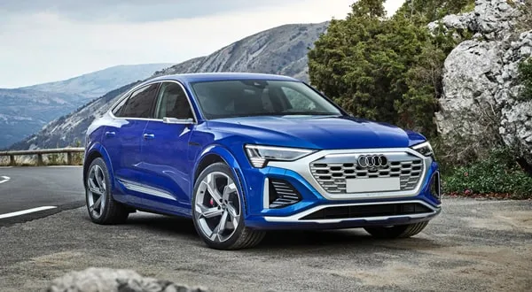 Тест-драйв Audi SQ8 Sportback e-tron