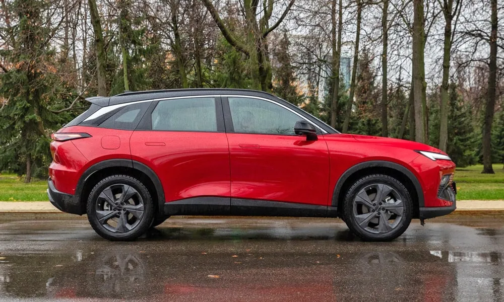 BAIC X55 (2023) — вид сбоку