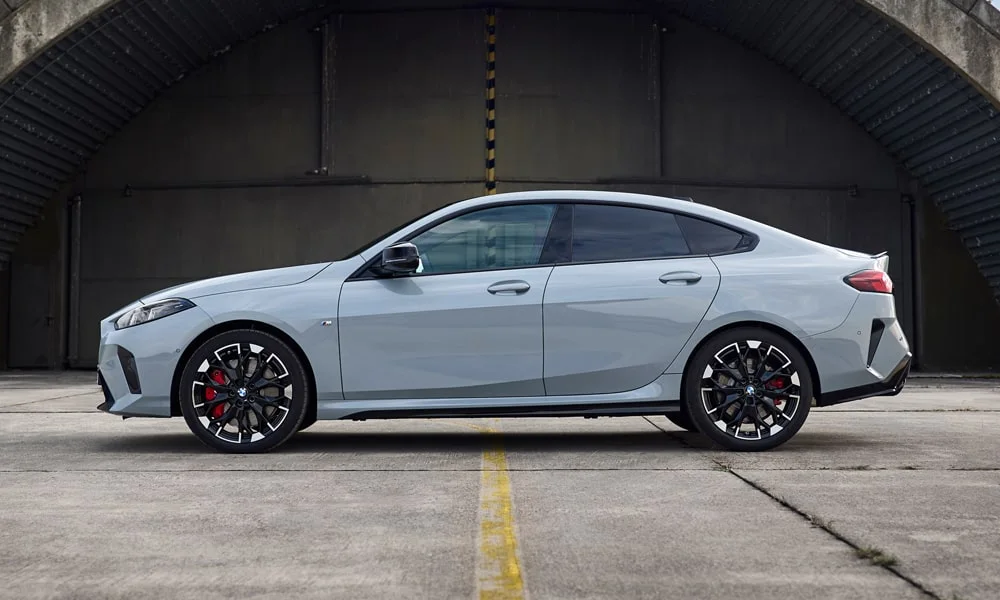 BMW 2 серии Gran Coupe (2024) — вид сбоку