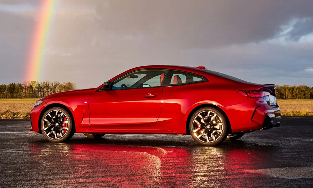 BMW 4 серии (2024) — вид сзади, фото 15