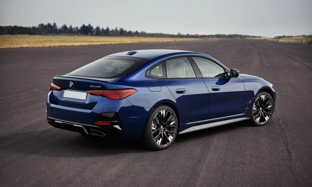 BMW 4 серии Гран Купе (2024) — вид сзади, фото 3