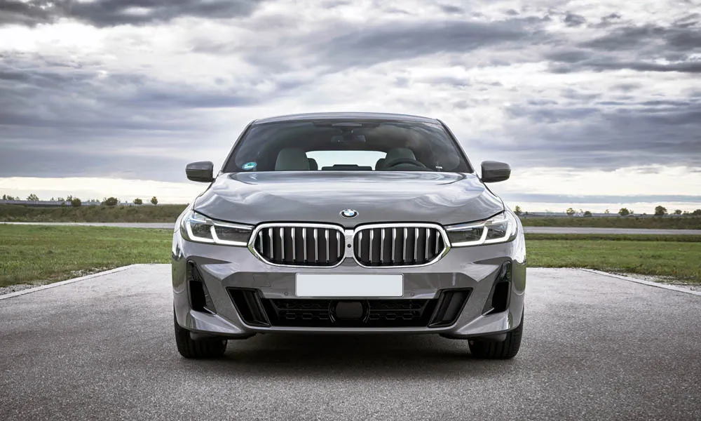 BMW 6 серии GT — вид спереди, фото 2