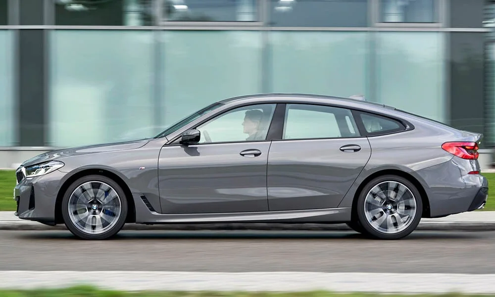 Фото BMW 6 серии GT — вид сбоку, фото 4. Профиль кузова: колёсная база, свесы и линия остекления BMW 6 серии GT — вид сбоку, фото 4