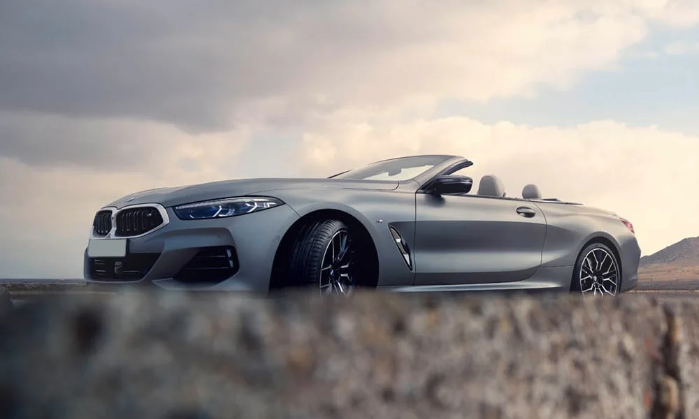 BMW 8 серии (2022) — вид спереди, фото 9