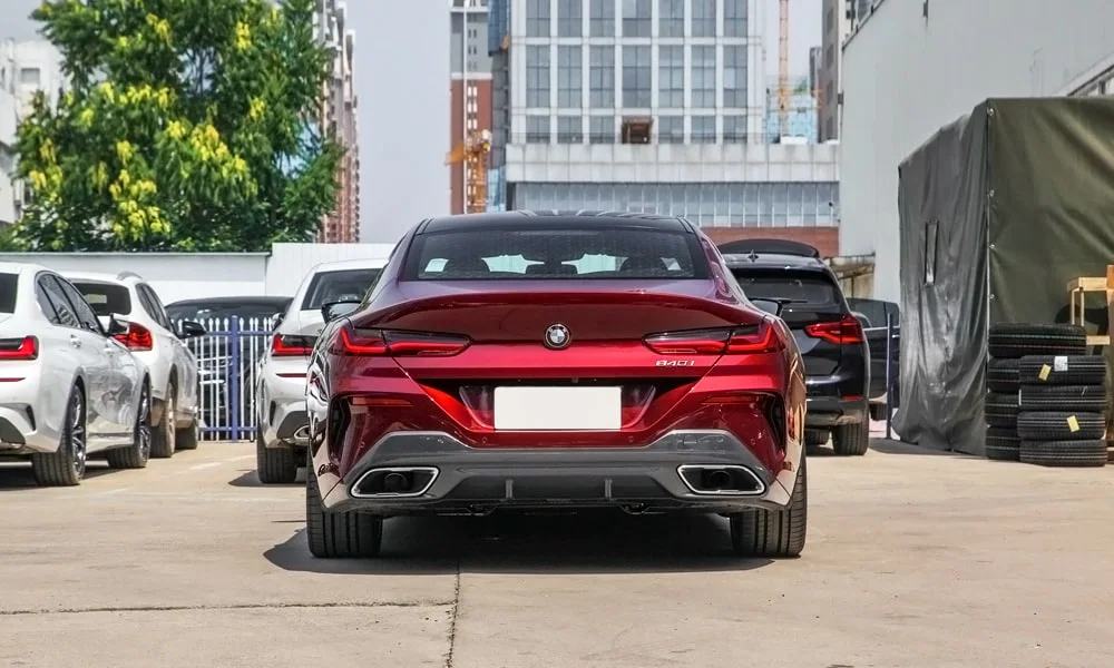 BMW 8 серии Gran Coupe (2022) — вид сзади, фото 2