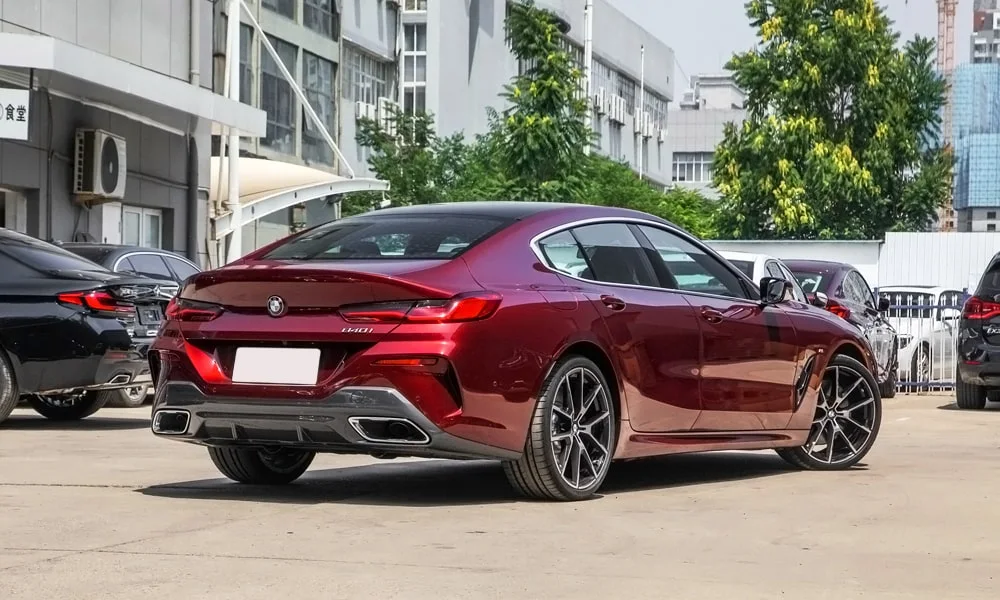 BMW 8 серии Gran Coupe (2022) — вид сзади, фото 3