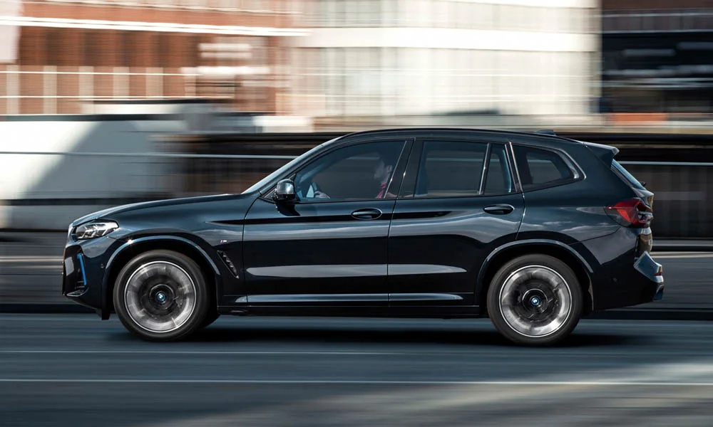 BMW iX3