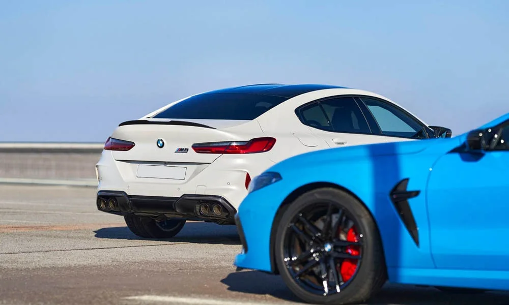 Фото BMW M8 Gran Coupe (2022) — вид сзади, фото 5. Графика фонарей, бампер и оформление пятой двери BMW M8 Gran Coupe (2022) — вид сзади, фото 5