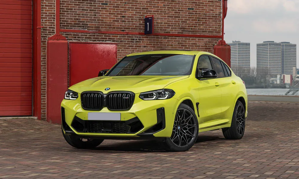 Фото BMW X4 M (2024) — вид спереди, фото 8. Оптика, решётка и бампер — первое впечатление о модели BMW X4 M (2024) — вид спереди, фото 8