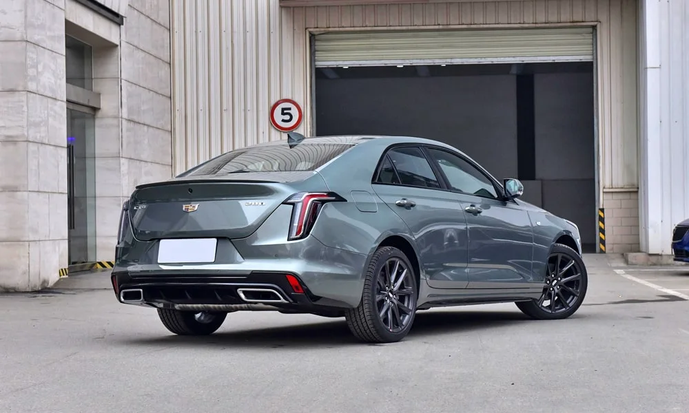 Cadillac CT4