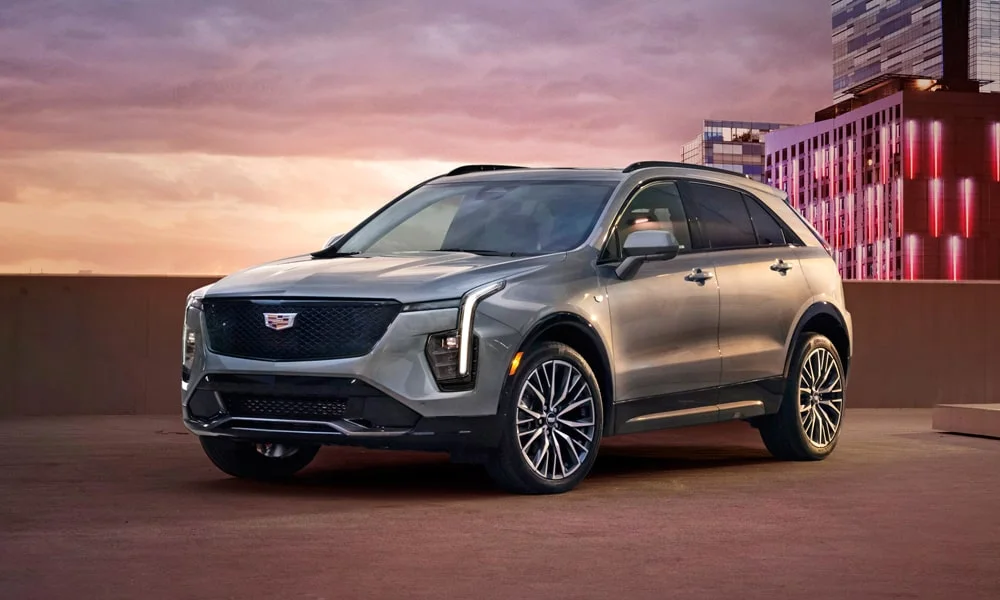 Cadillac XT4 — вид спереди, фото 3