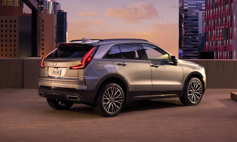Cadillac XT4 — вид сзади, фото 2