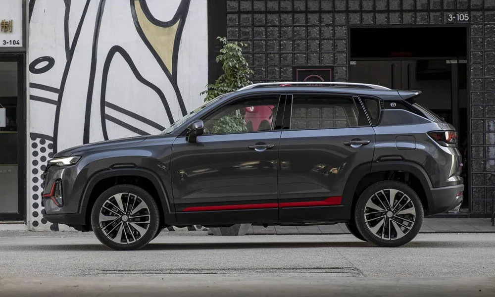 Changan CS35 Plus (2022) — вид сбоку, фото 2