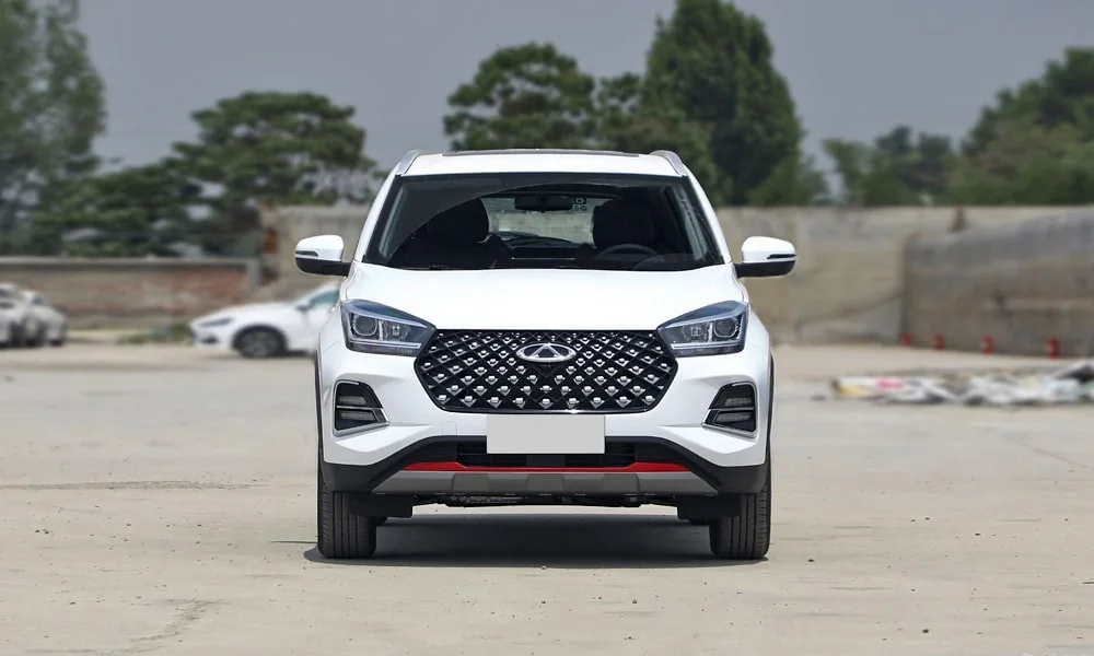 Chery Tiggo 4 Pro (2022) — вид спереди, фото 2