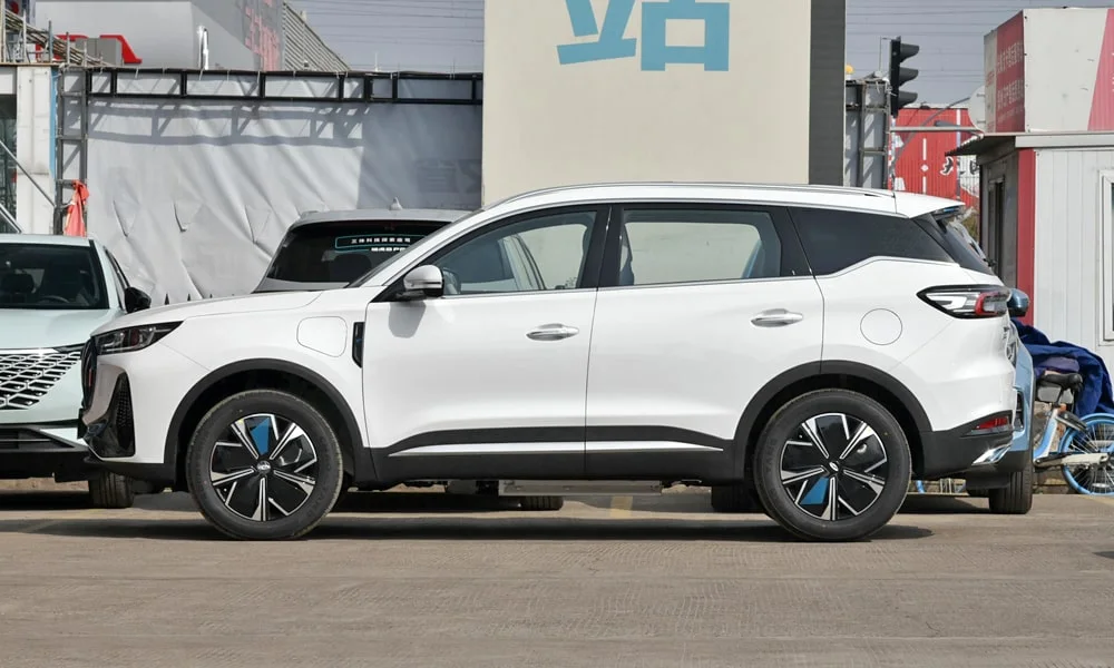 Chery Tiggo 7 Pro e+ (2024) — вид сбоку