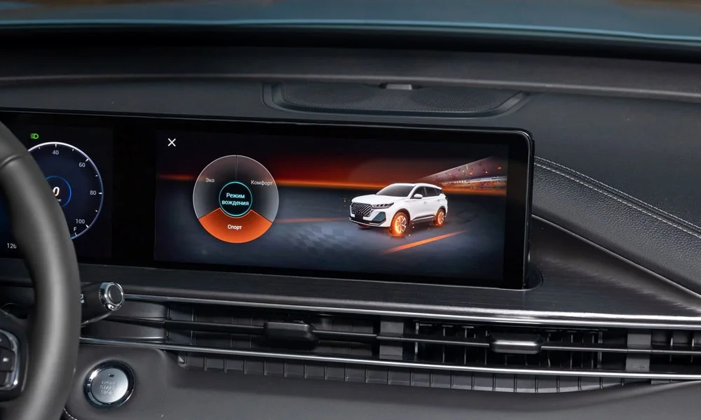 Фото Chery Tiggo 7 Pro Plug-in Hybrid (2023) — экран мультимедиа, фото 2. Горизонтальный экран мультимедиа на передней панели Chery Tiggo 7 Pro Plug-in Hybrid (2023) — экран мультимедиа, фото 2