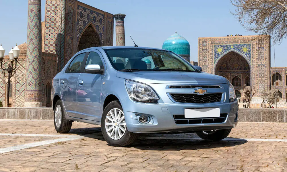 Chevrolet Cobalt — вид спереди, фото 2