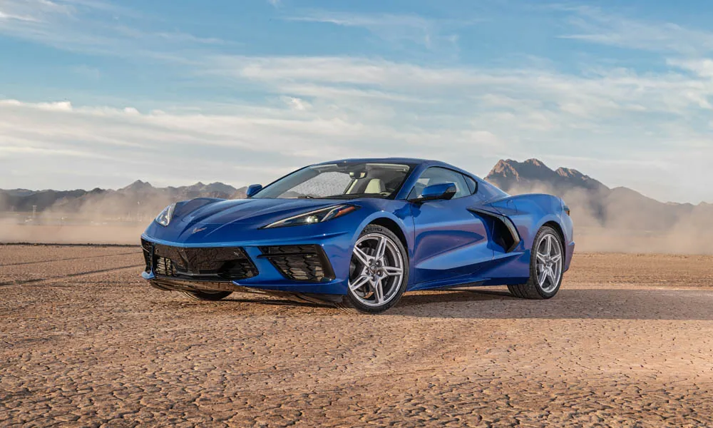Chevrolet Corvette — вид спереди, фото 3