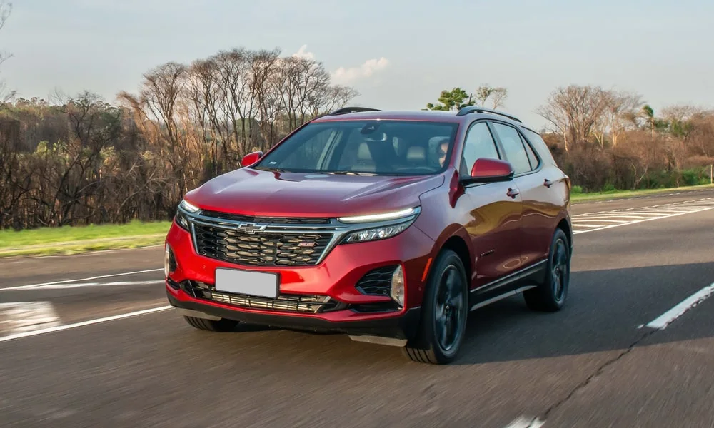 Chevrolet Equinox (2024) — вид спереди, фото 3
