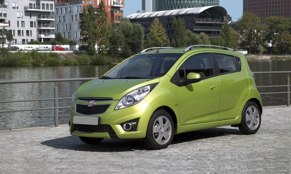 Chevrolet Spark — вид спереди, фото 3