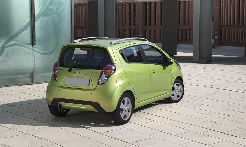 Chevrolet Spark — вид сзади, фото 3